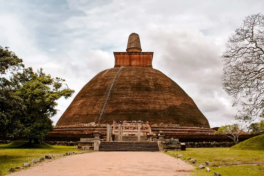 Anuradhapura Tour